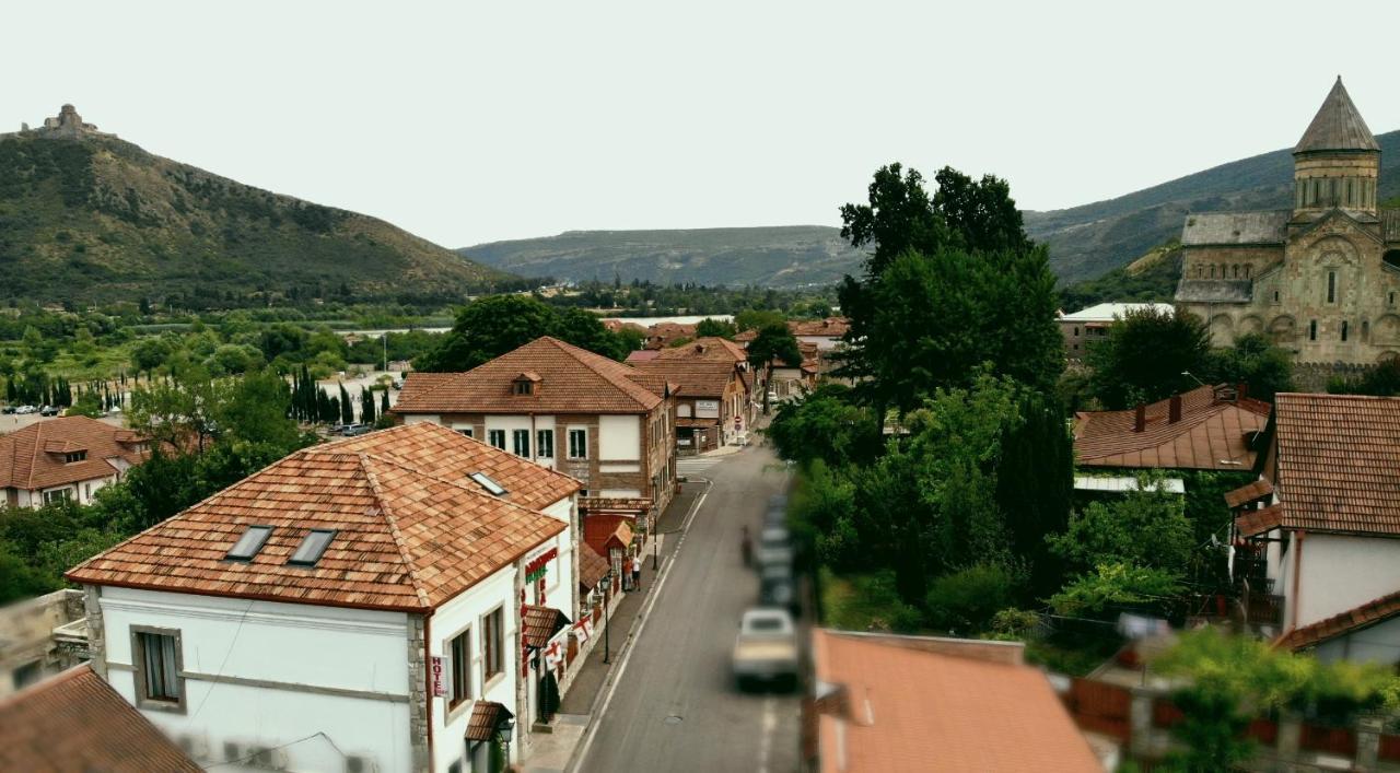 Hotel Aragvi Mtsʼkhetʼa Екстериор снимка
