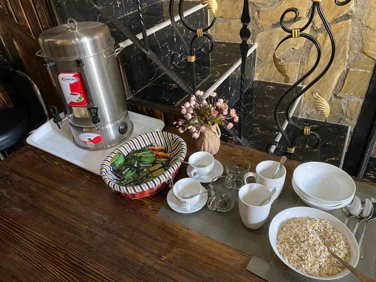 Hotel Aragvi Mtsʼkhetʼa Екстериор снимка