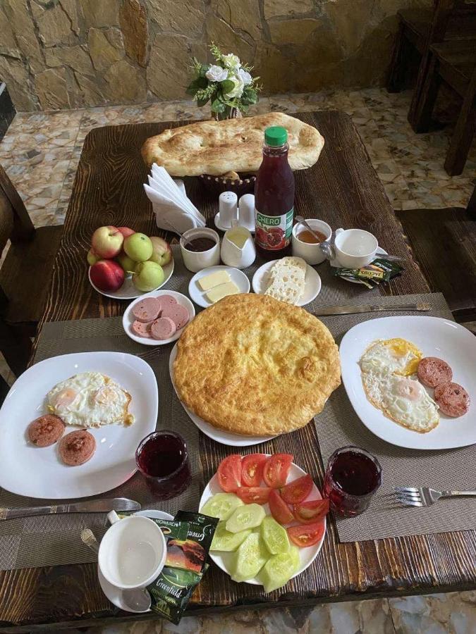 Hotel Aragvi Mtsʼkhetʼa Екстериор снимка